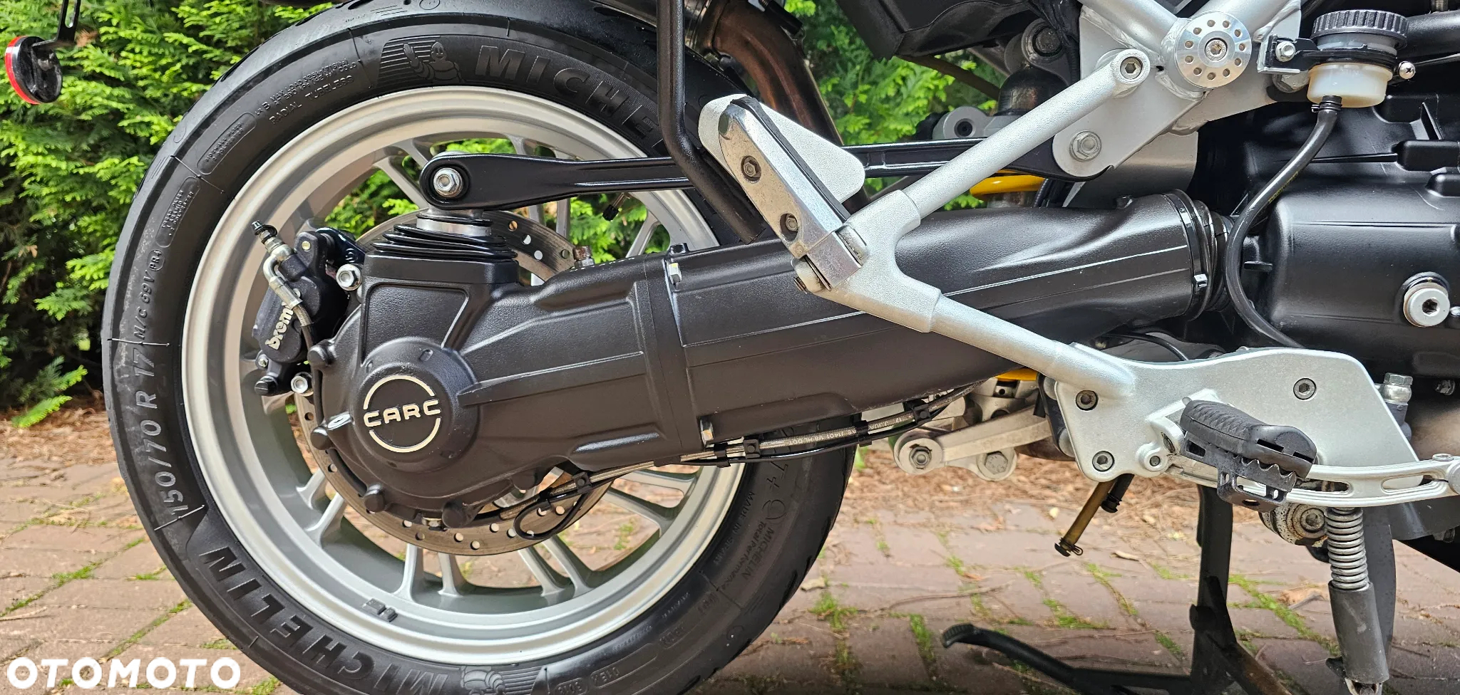 Moto Guzzi Stelvio - 12