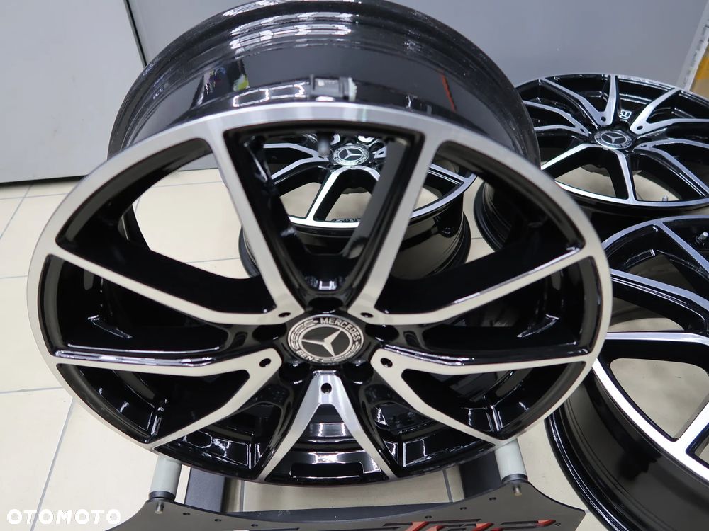 Felgi Aluminiowe Mercedes V-Klasa 19'' AMG  8x19et43 - 10