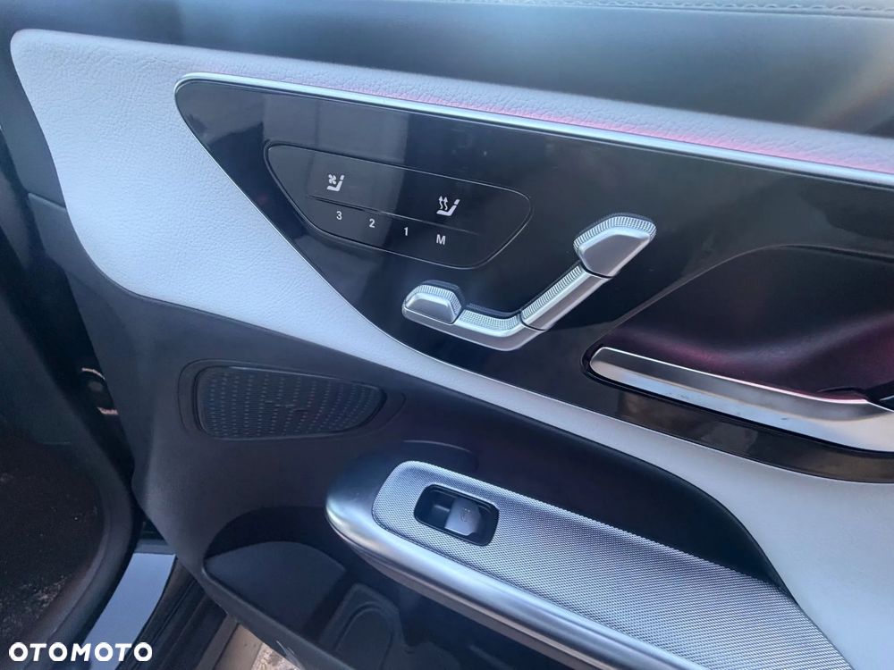 Mercedes-Benz GLC 300 e 4-Matic AMG Line - 8