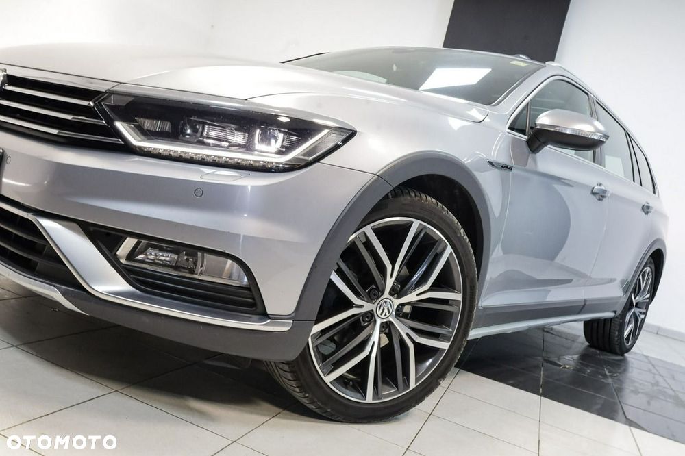 Volkswagen Passat - 2