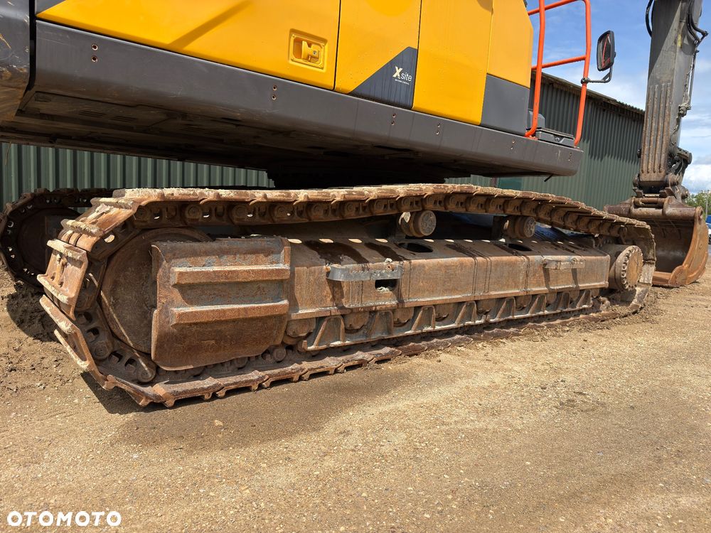 Volvo EC 300 EL - 12