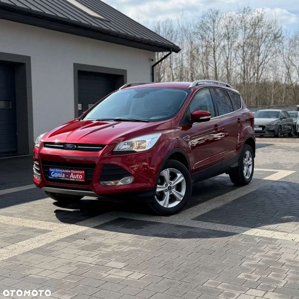 Ford Kuga 1.5 EcoBoost 2x4 Titanium - 1