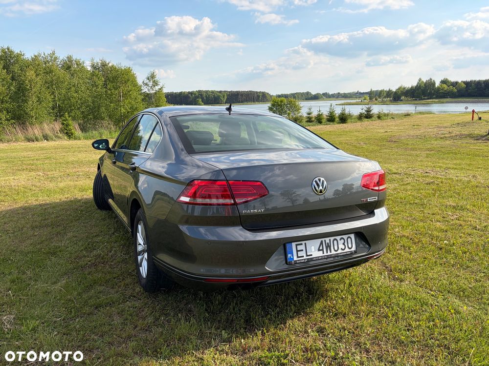 Volkswagen Passat 1.8 TSI BMT Highline DSG - 4