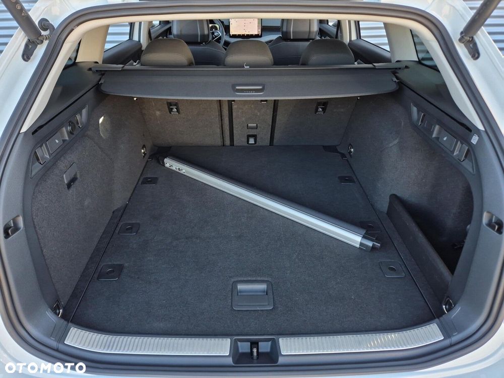 Skoda Superb 2.0 TDI SCR Selection DSG - 34