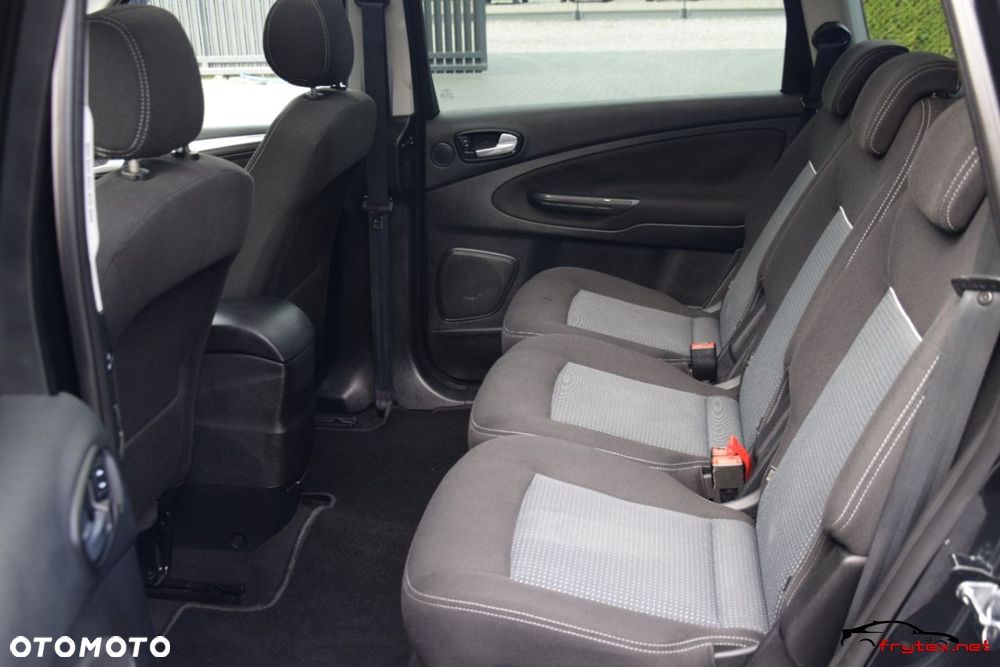 Ford S-Max - 20