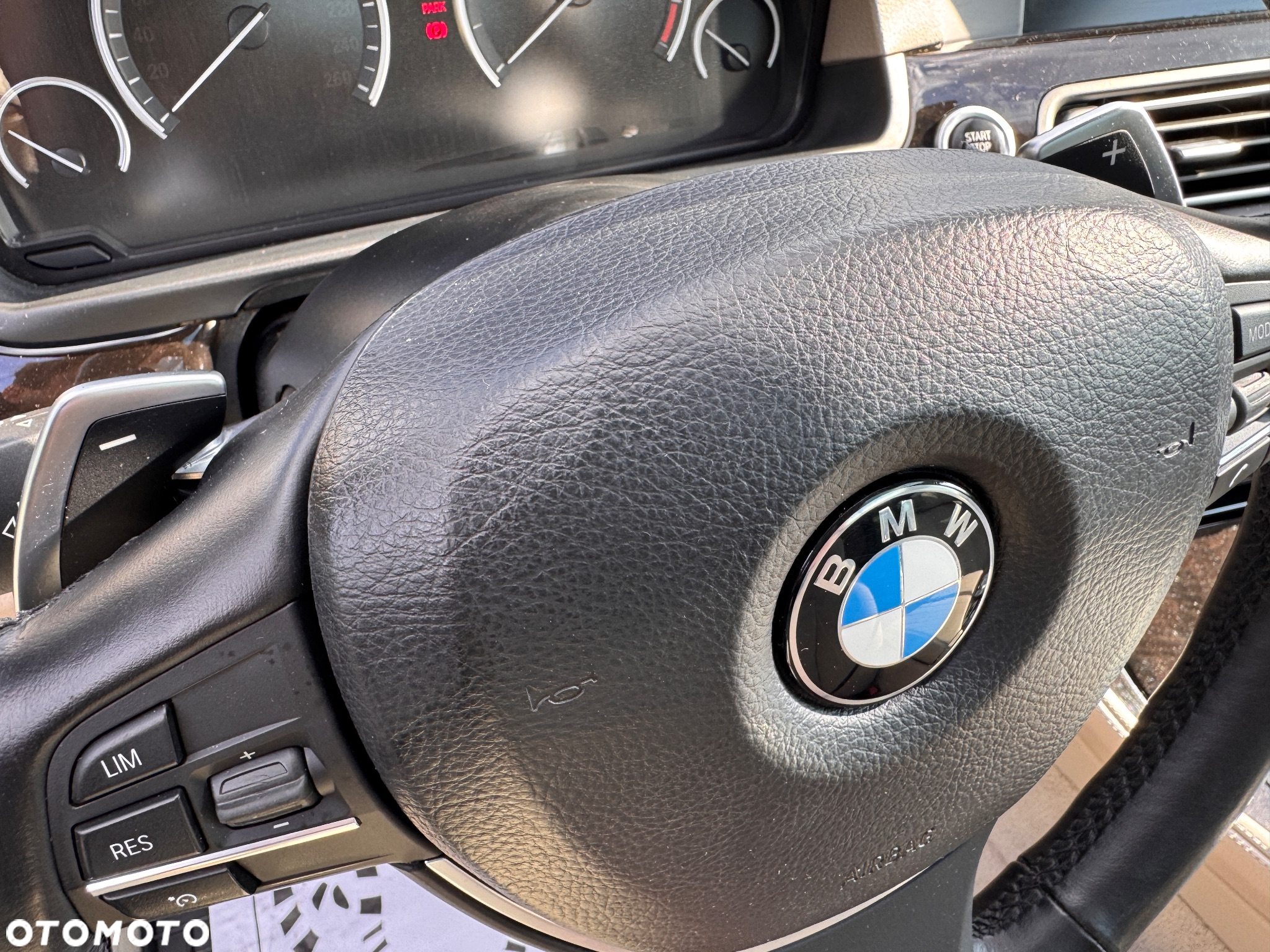 BMW Seria 5 530d xDrive Touring Luxury Line - 34