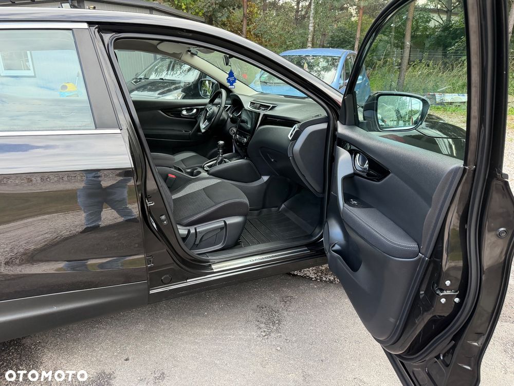Nissan Qashqai 1.6 DIG-T N-Connecta - 15