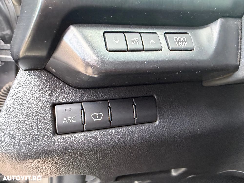 Lexus UX 250h (E-FOUR) F SPORT - 25