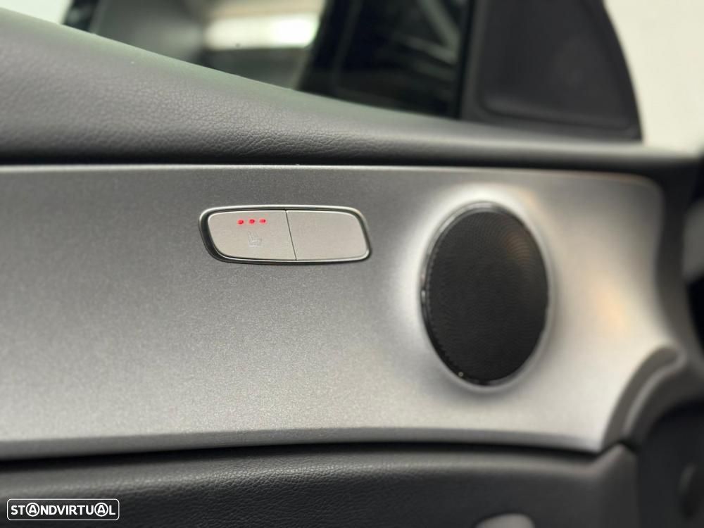 Mercedes-Benz E 300 de AMG Line - 32