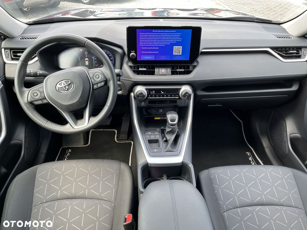 Toyota RAV4 - 11