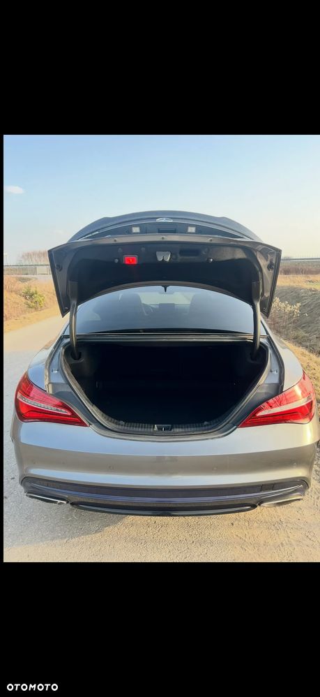 Mercedes-Benz CLA 220 4-Matic AMG Line - 8