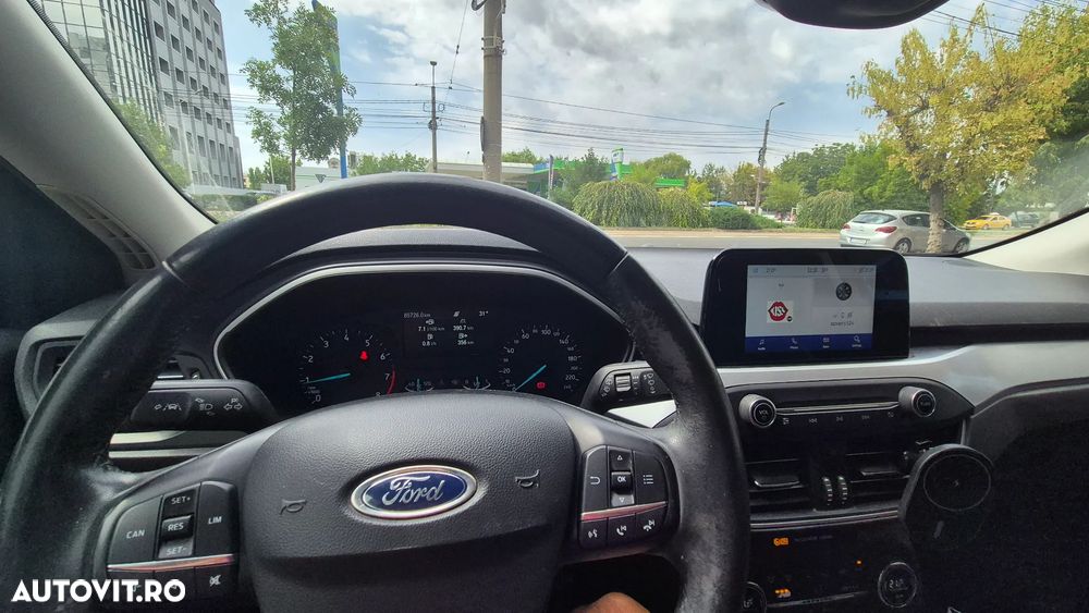 Ford Focus - 9