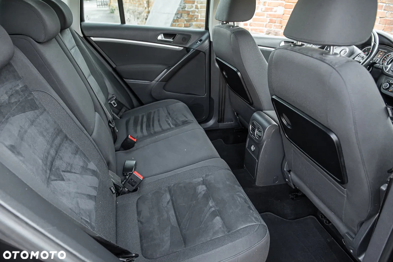 Volkswagen Tiguan 2.0 TDI DPF BlueMotion Technology Sport & Style - 27