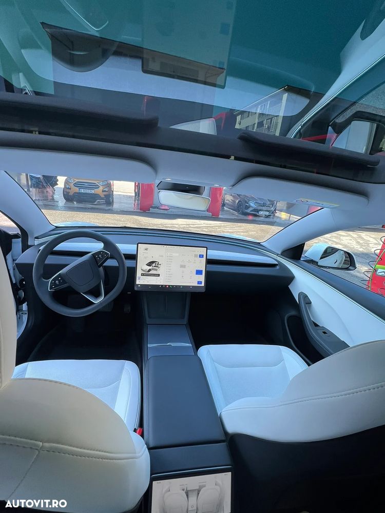Tesla Model 3 RWD - 6