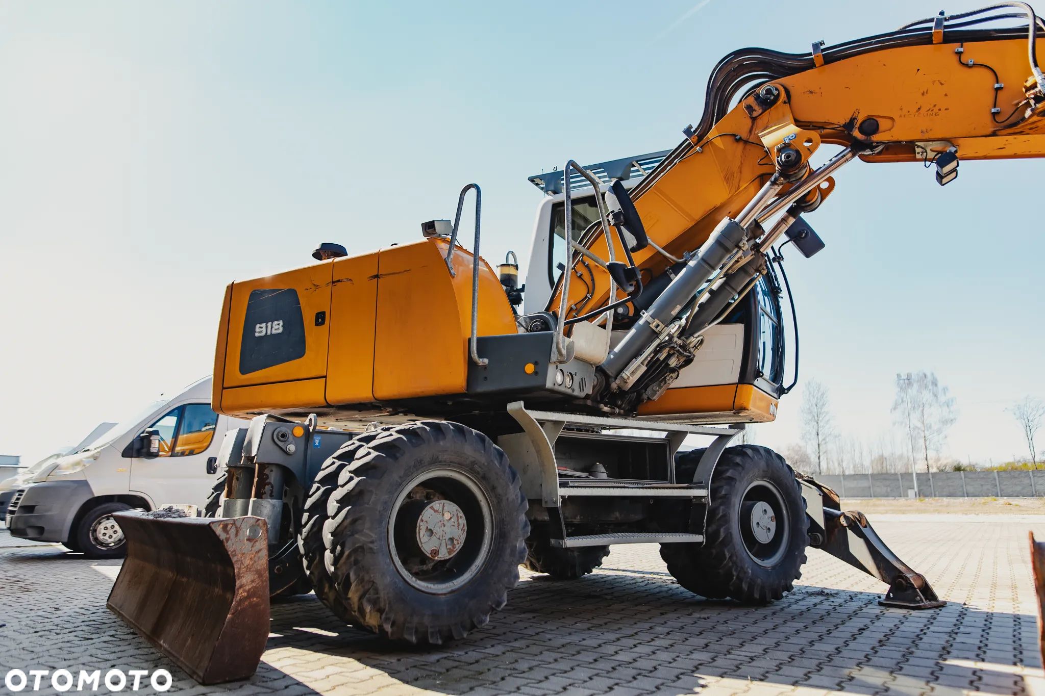 Liebherr A 918 - 1