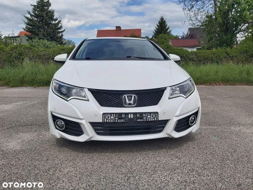 Honda Civic 1.8 i-VTEC Comfort Black Edition - 1
