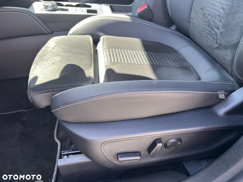 Ford Kuga - 19