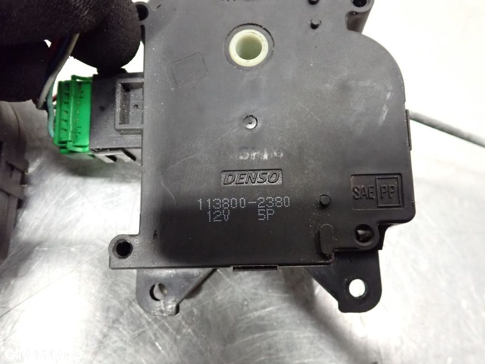 SILNICZEK NAGRZEWNICY INFINITI M37X 113800-2380 - 4