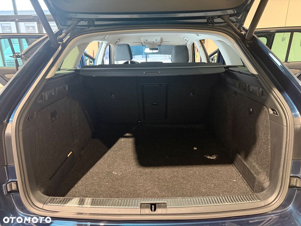 Skoda Superb 2.0 TDI SCR 4x4 Scout DSG - 30