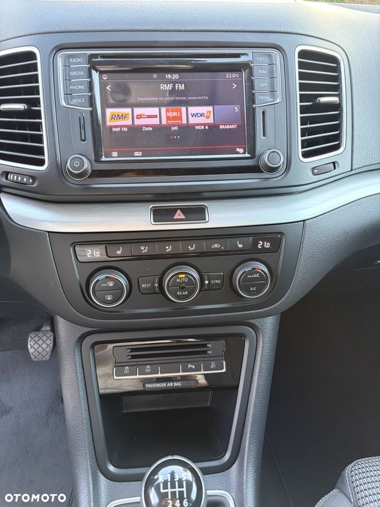 Volkswagen Sharan 2.0 TDI BMT Comfortline - 17