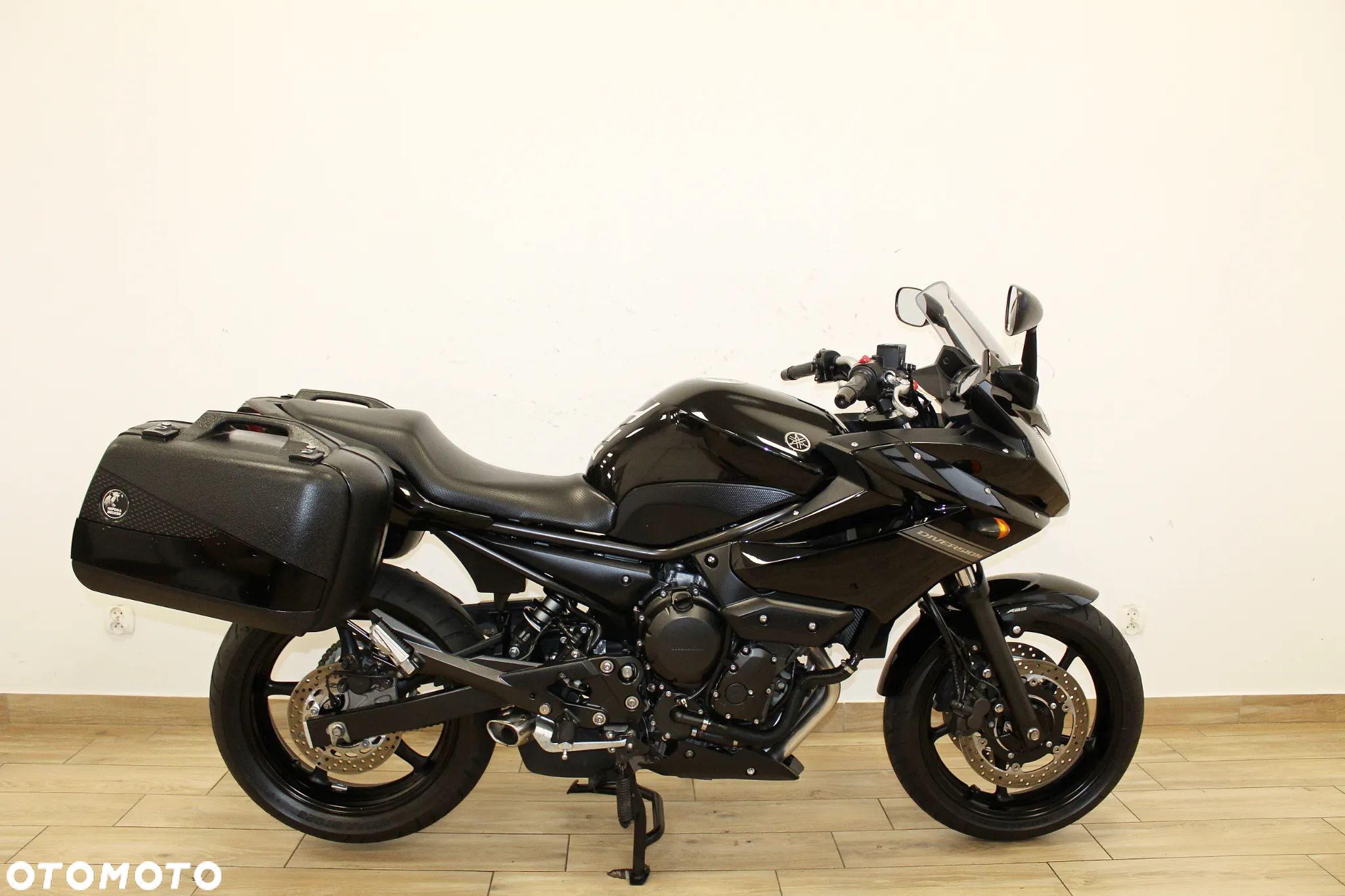Yamaha XJ - 1