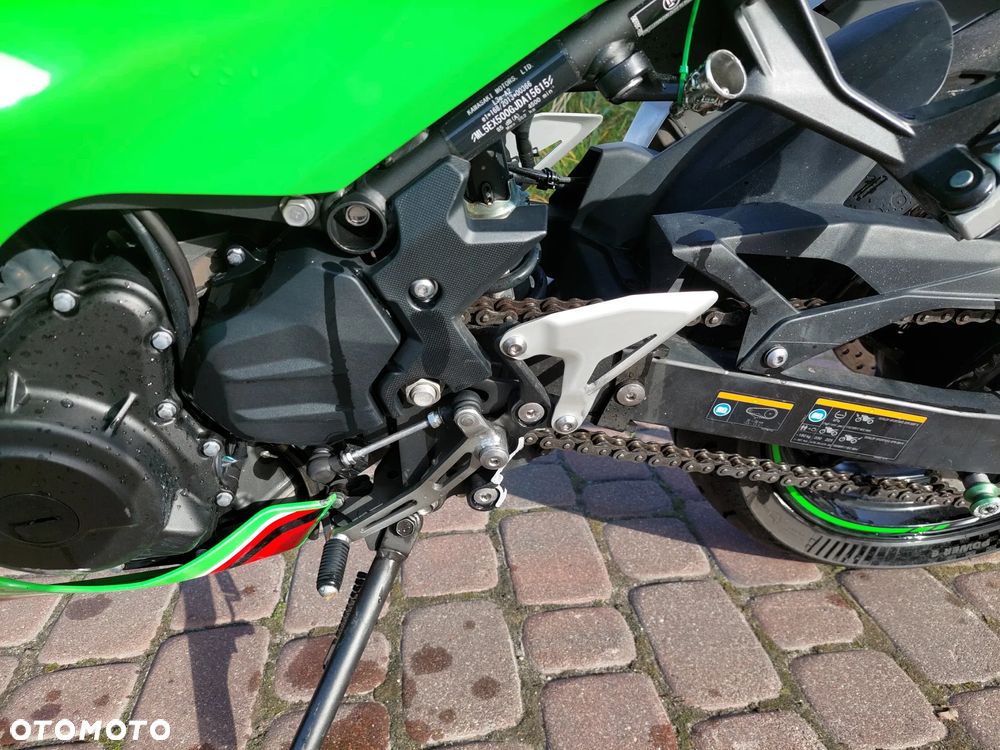 Kawasaki Ninja - 11