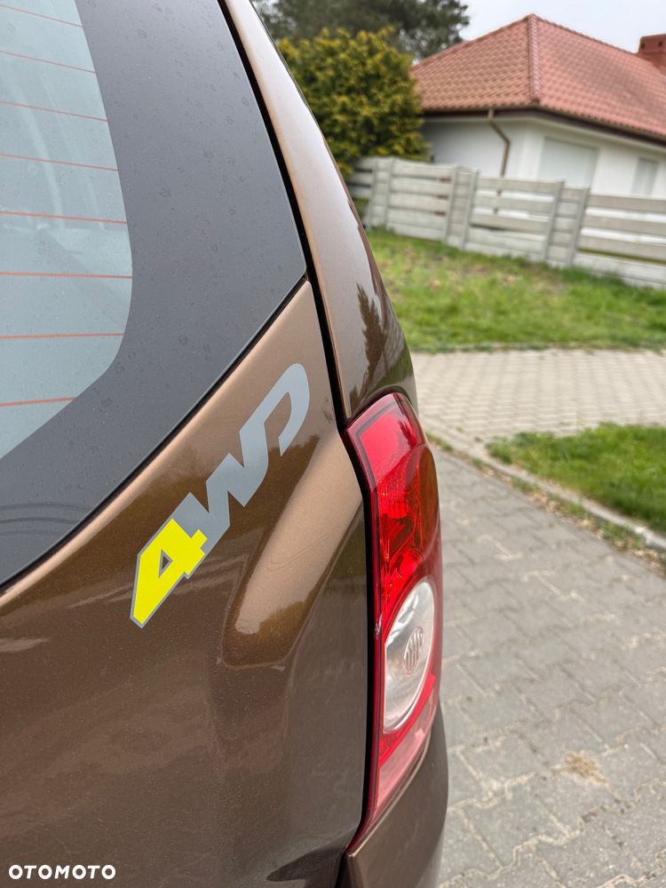 Dacia Duster 1.6 Laureate 4x4 - 17