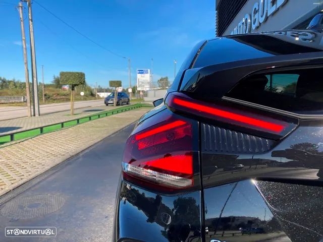 Citroën C4 PureTech 130 Stop&Start EAT8 SHINE - 10