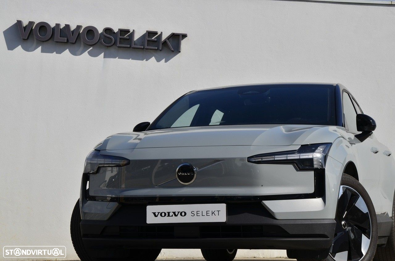 Volvo EX30 69 kWh Single Motor Extended Range Plus - 6