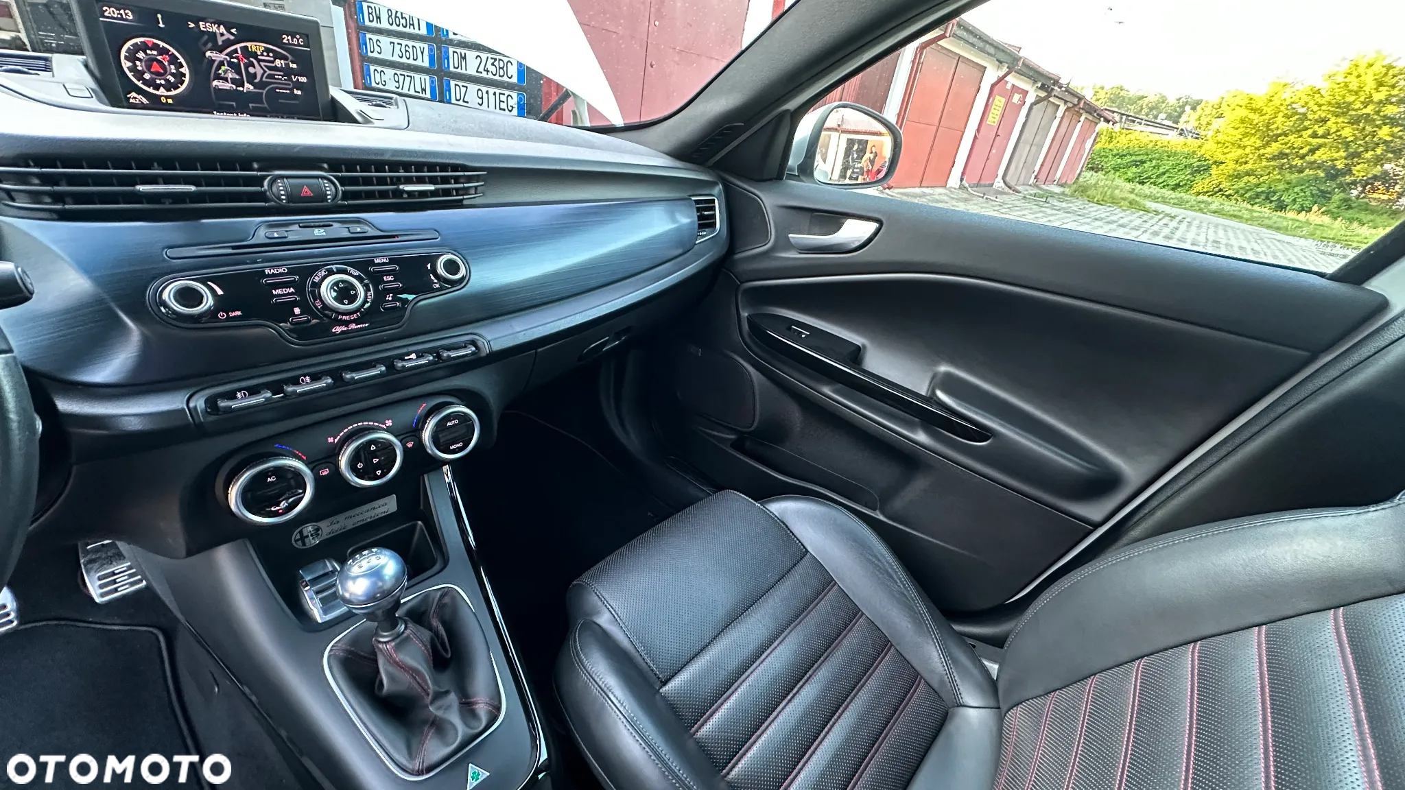 Alfa Romeo Giulietta 1750 TBi Quadrifoglio Verde - 17
