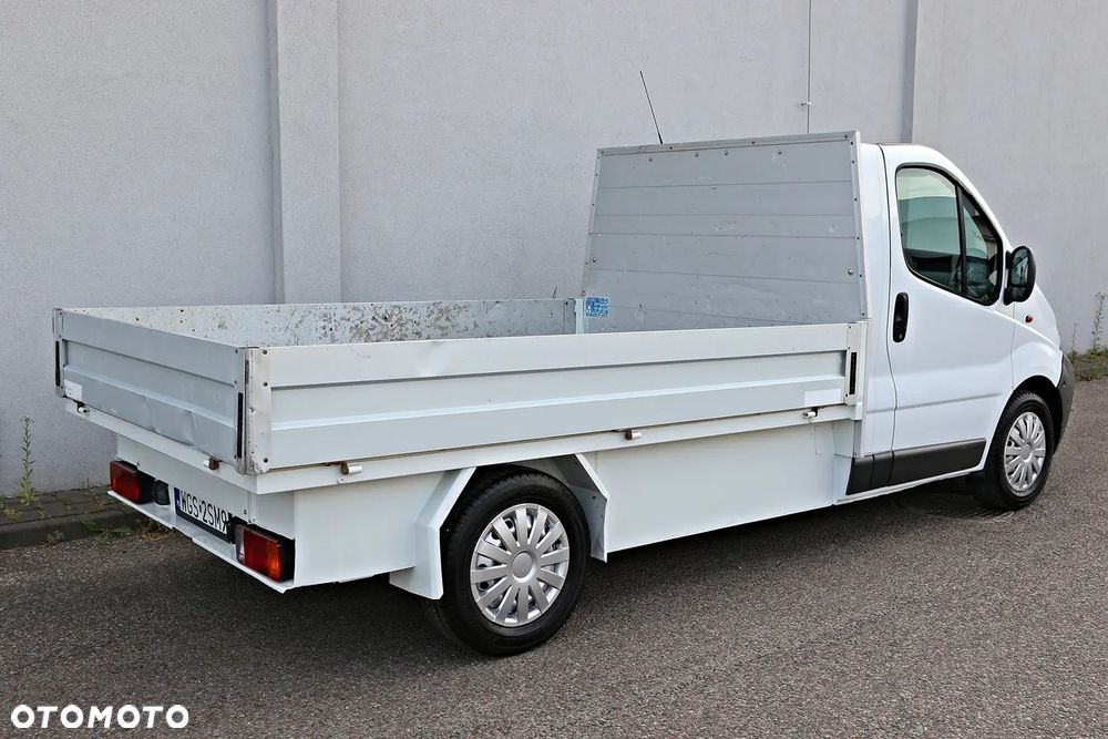 Renault Trafic - 11