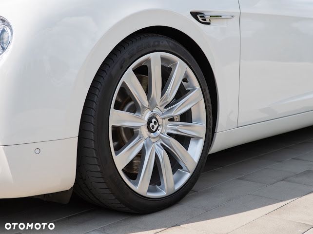 Bentley Flying Spur - 9
