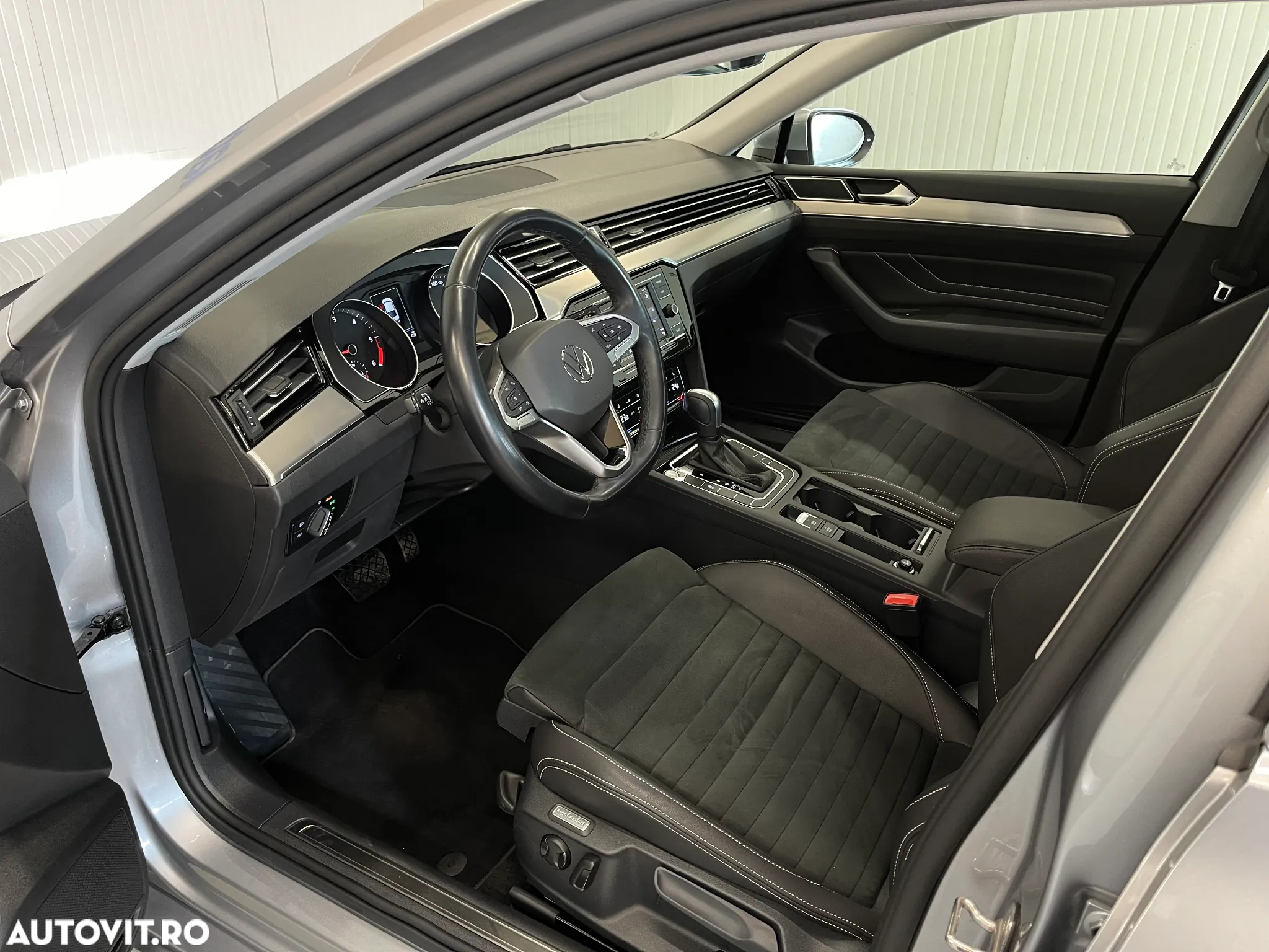 Volkswagen Passat 2.0 TDI DSG Highline - 5