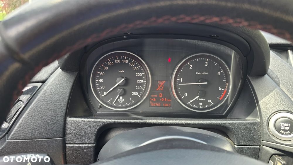 BMW X1 xDrive20d Sport Line - 27