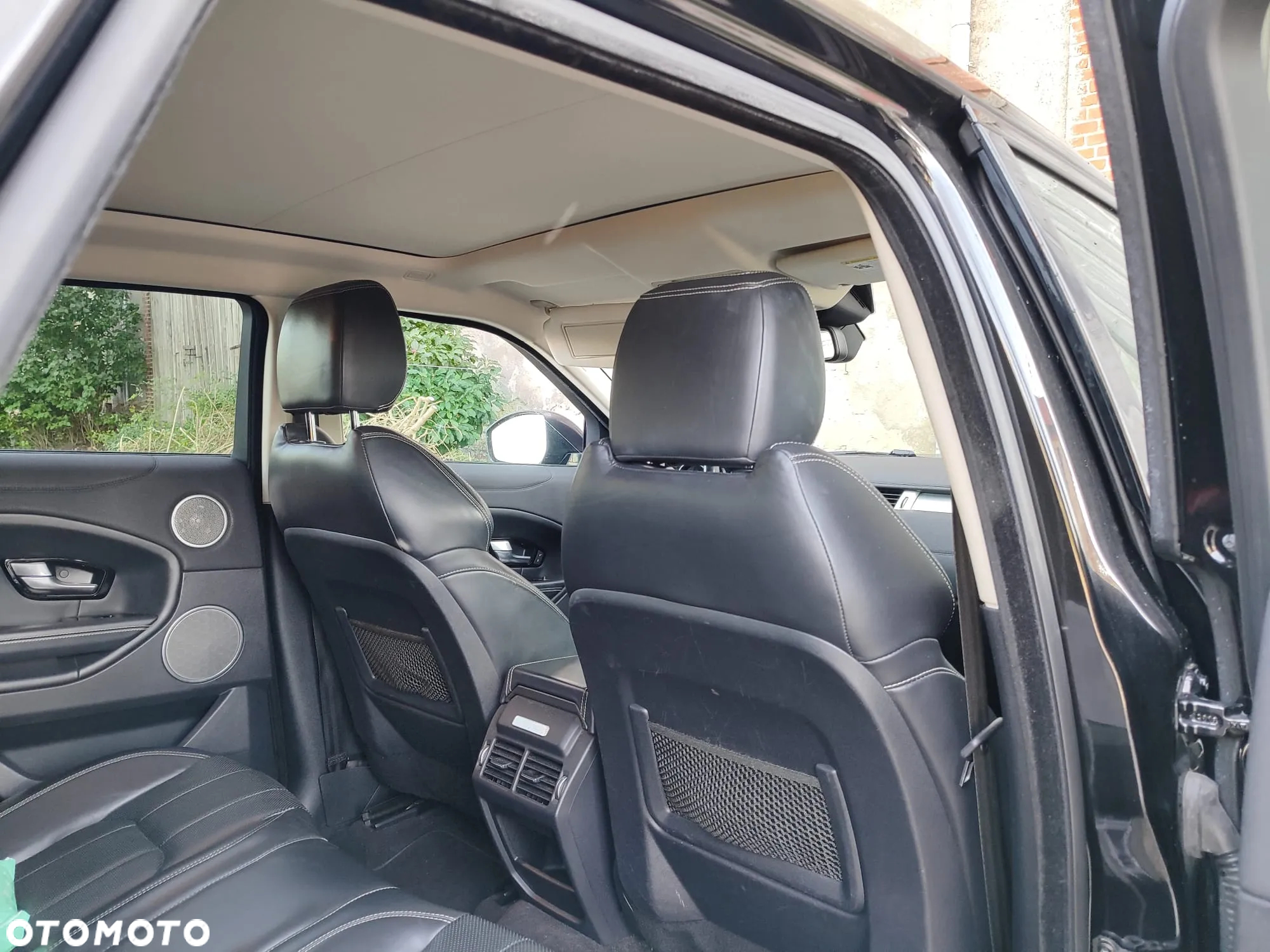 Land Rover Range Rover Evoque - 12