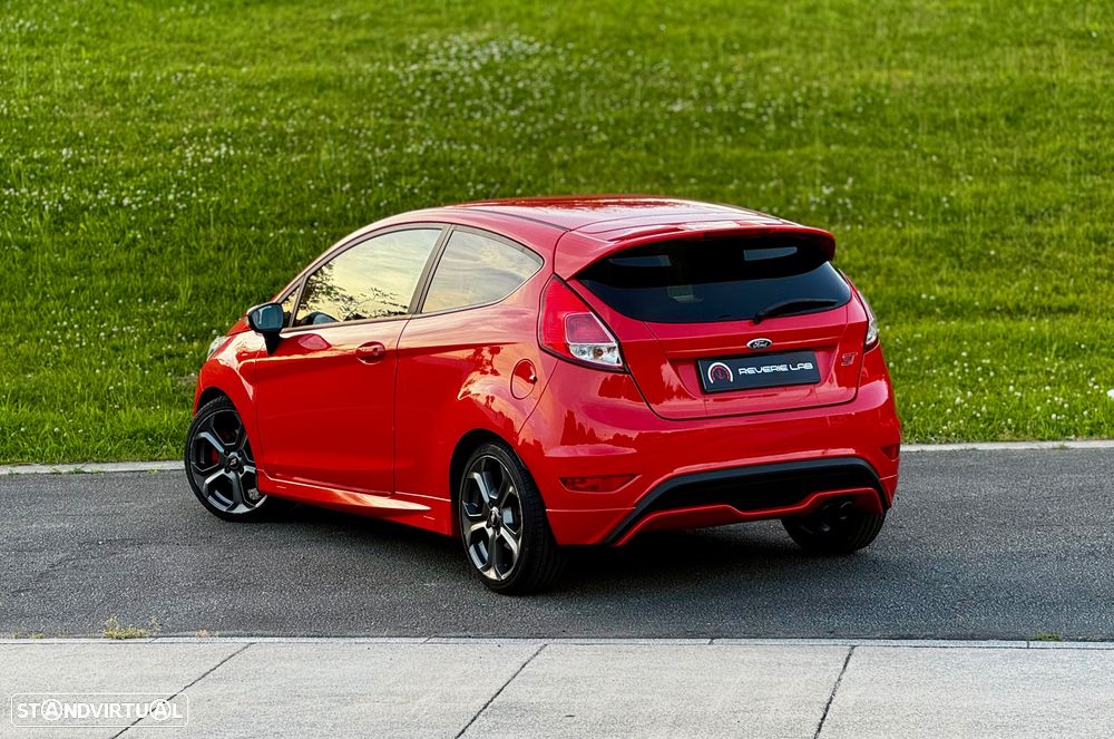 Ford Fiesta 1.6 EcoBoost ST - 6