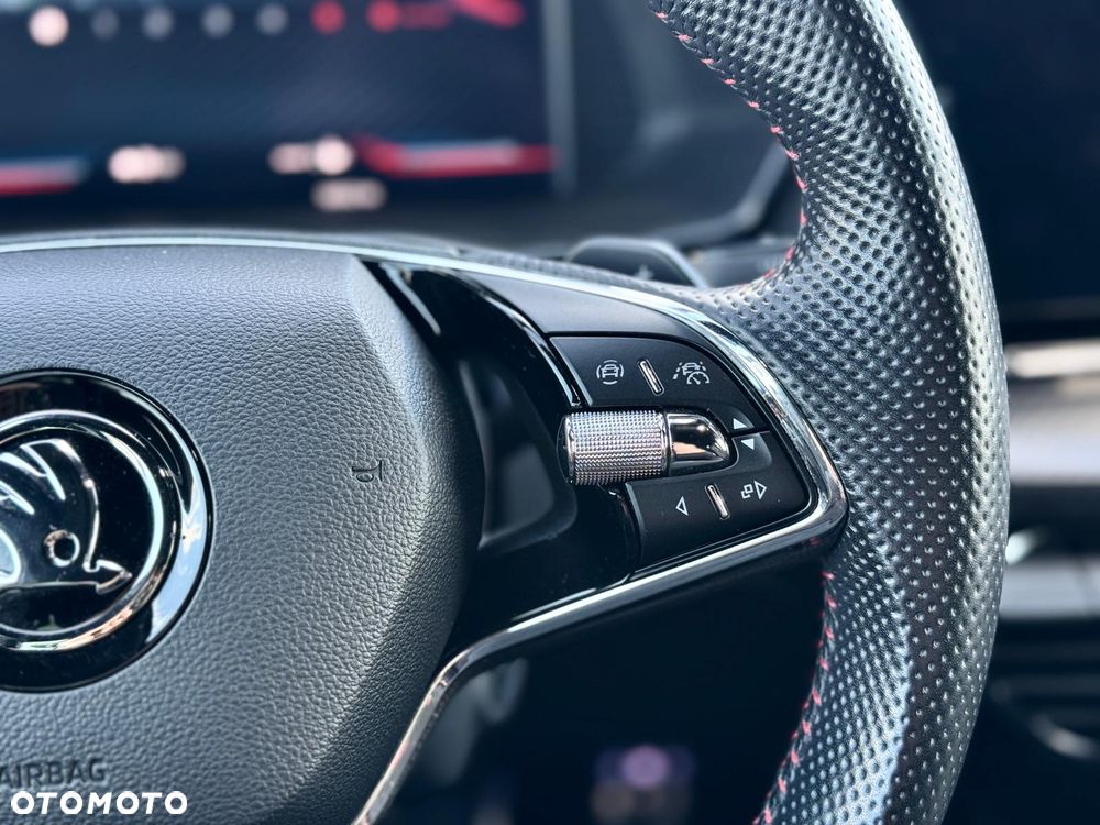 Skoda Octavia 2.0 TDI DSG 4x4 RS Plus - 39