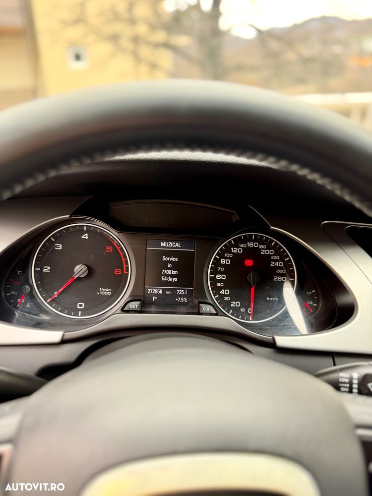 Audi A4 2.0 TDI DPF multitronic Ambiente - 14