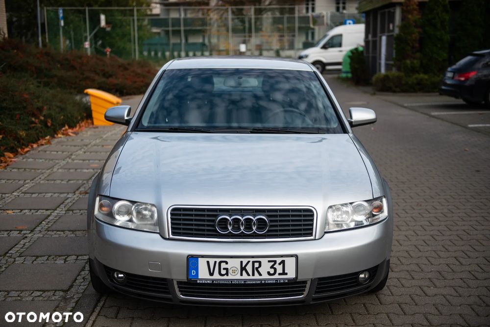 Audi A4 Limousine - 6