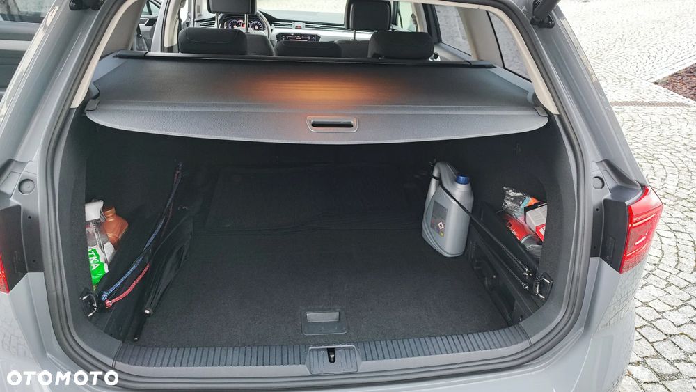 Volkswagen Passat 2.0 TSI Business DSG - 27