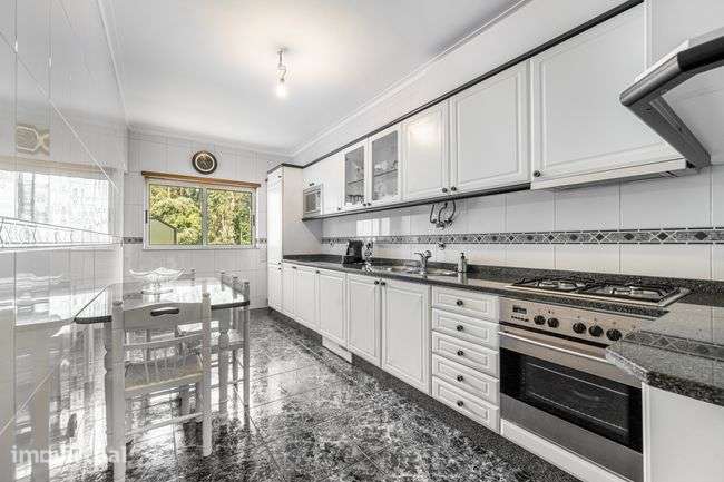 Apartamento, 122 m², Ferreiros e Gondizalves - Grande imagem: 3/31