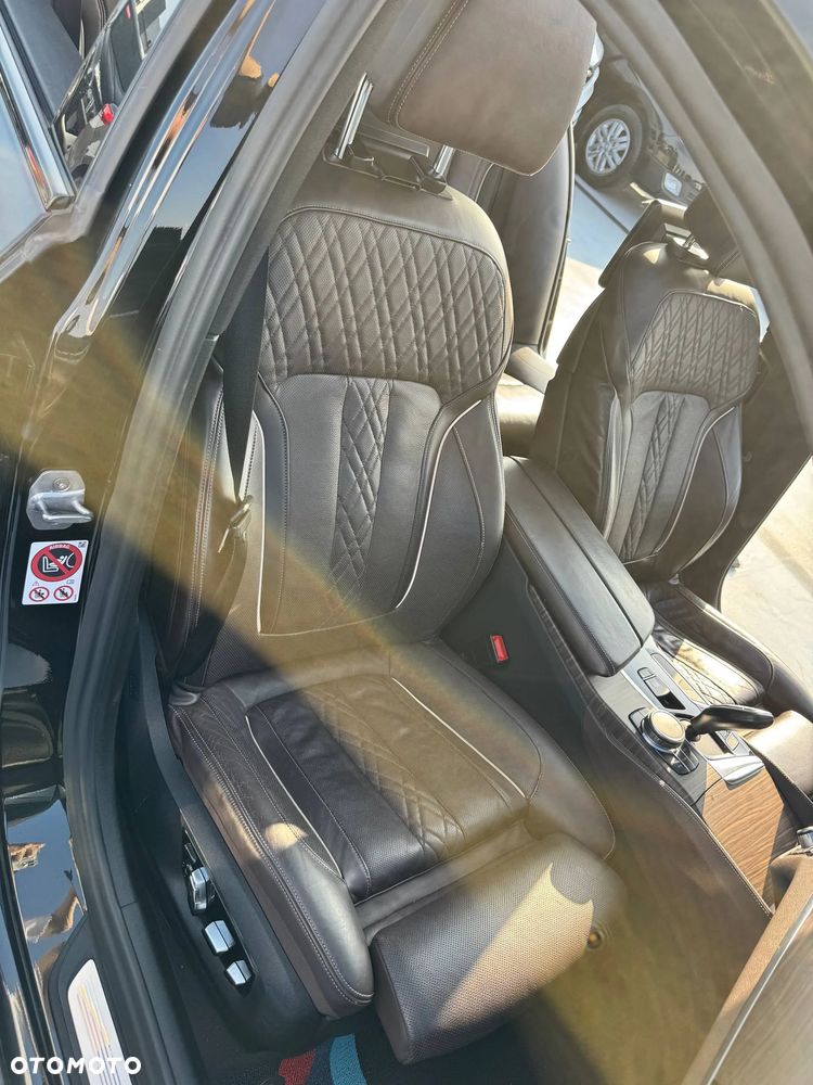 BMW Seria 5 530i M Sport sport - 23