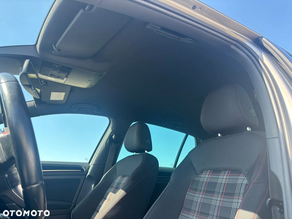Volkswagen Golf GTI BlueMotion Technology - 19