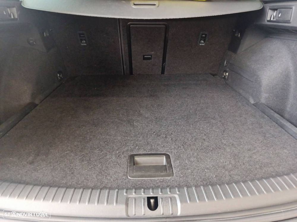 SEAT Leon 1.6 TDI Style S/S - 6