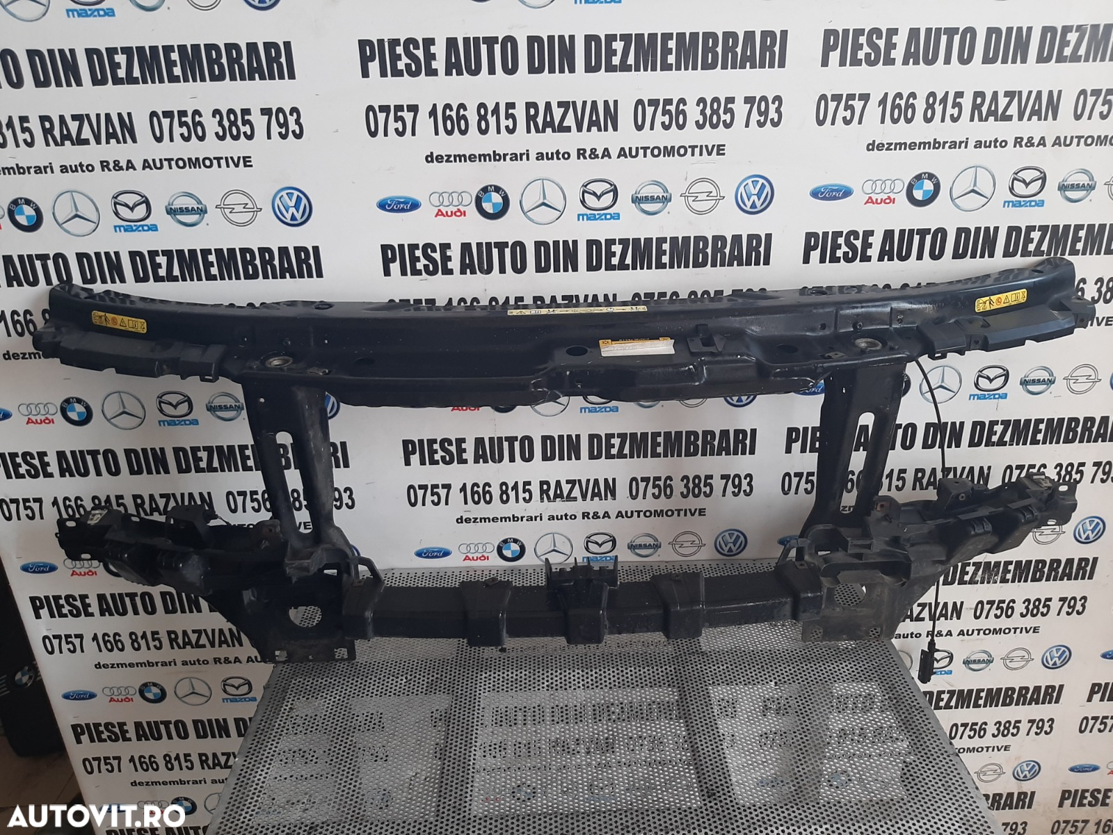 Trager Calandru Fata Complet Radiator Apa Clima Termocupla Etc. Land Rover Range Rover Vogue L322 A - 7