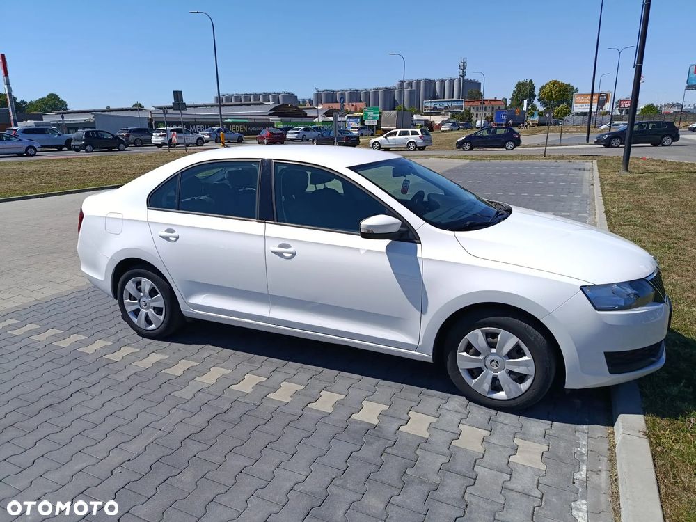 Skoda RAPID 1.0 TSI Active - 2