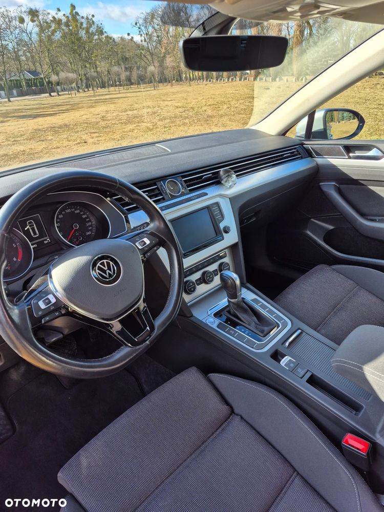 Volkswagen Passat 2.0 TDI BMT Comfortline DSG - 9