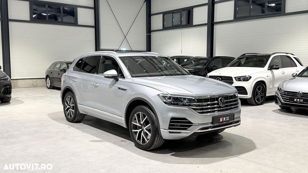 Volkswagen Touareg 3.0 V6 e-Hybrid 4Motion Aut. Elegance - 3