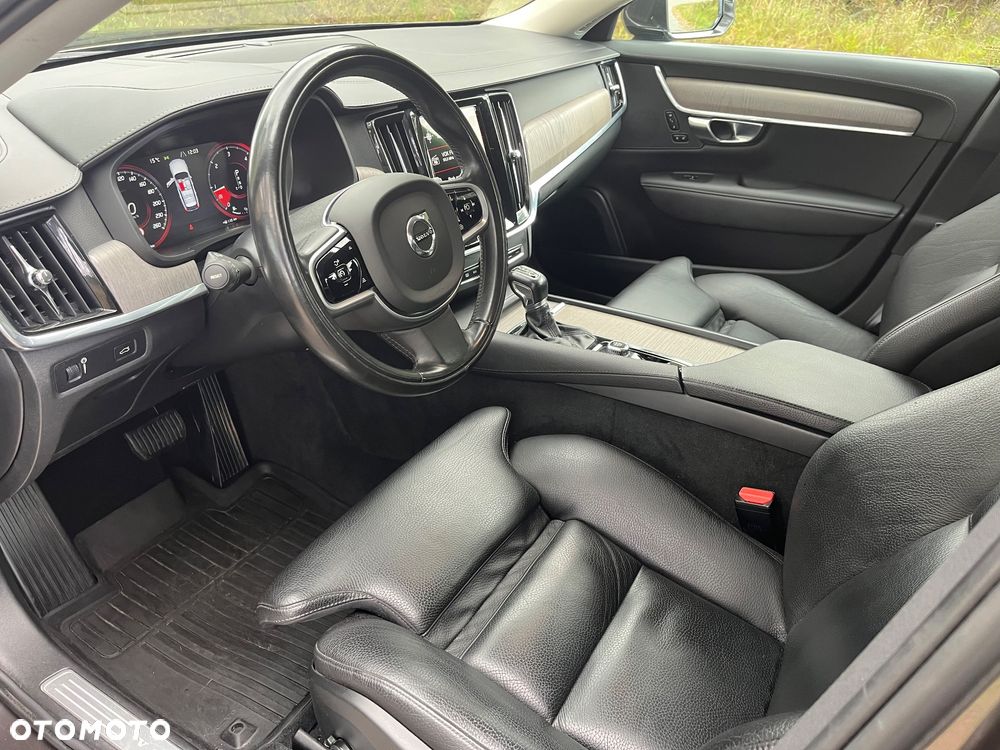 Volvo V90 D4 Inscription - 12