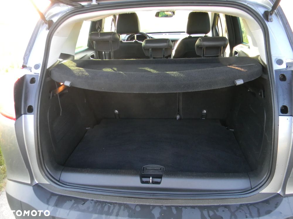 Opel Crossland X - 33